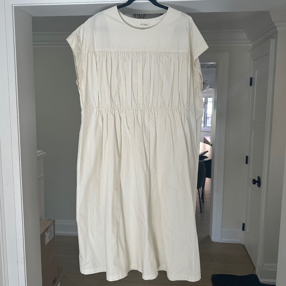 BLACK CRANE Ivory Curtain Cotton Dress - Size L - Picture 2 of 16